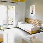 מלון דירות Thalassa 3*
